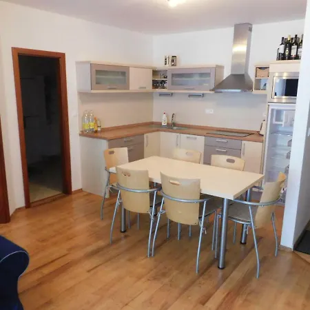Exclusive Tale Apartament Bystrá